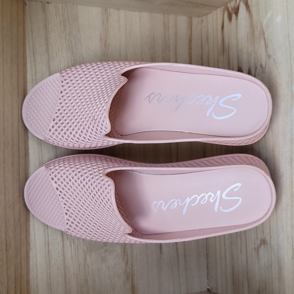 Skechers Plastic Waffle Design Open Toe Wedges - Picture 7 of 8